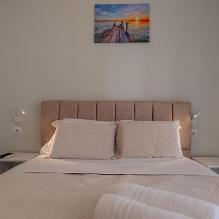Esel Apartments Sarandë Eksteriør bilde