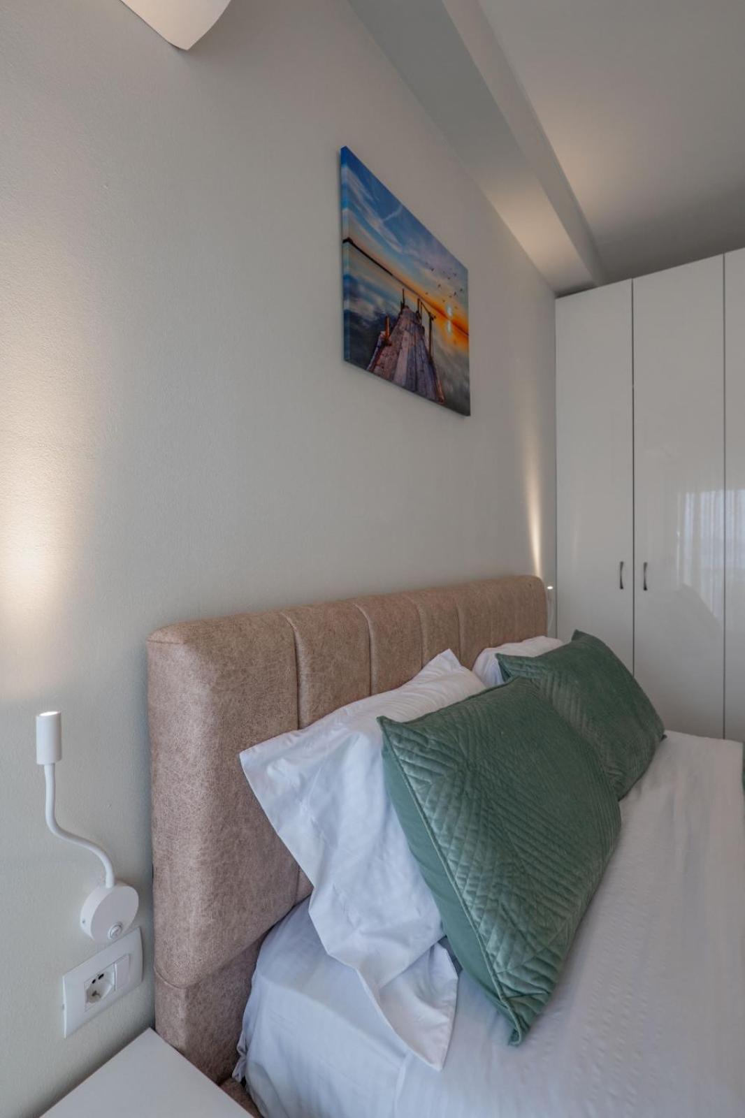 Esel Apartments Sarandë Eksteriør bilde