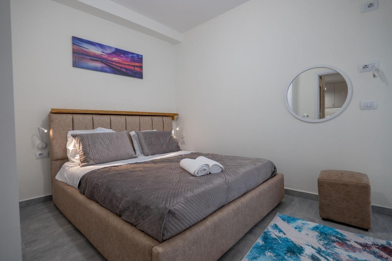 Esel Apartments Sarandë Eksteriør bilde