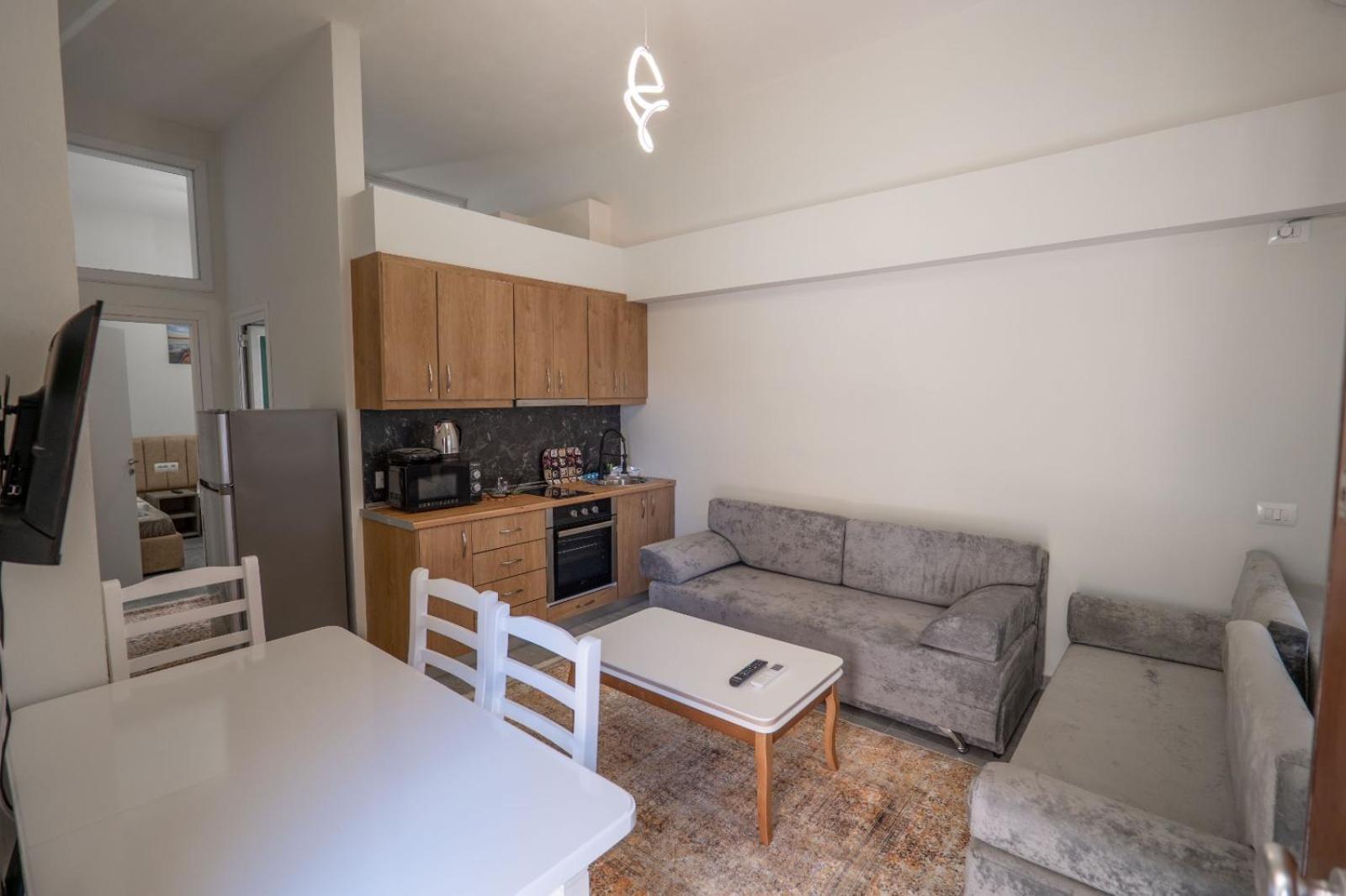 Esel Apartments Sarandë Eksteriør bilde