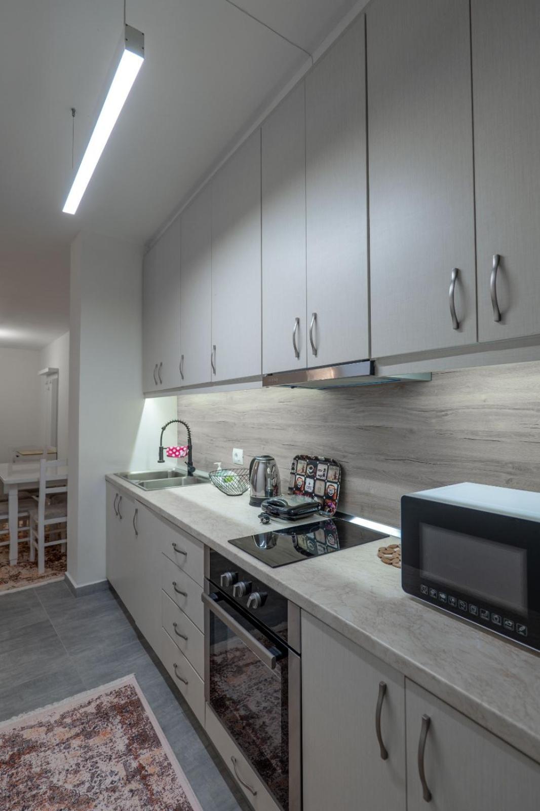 Esel Apartments Sarandë Eksteriør bilde