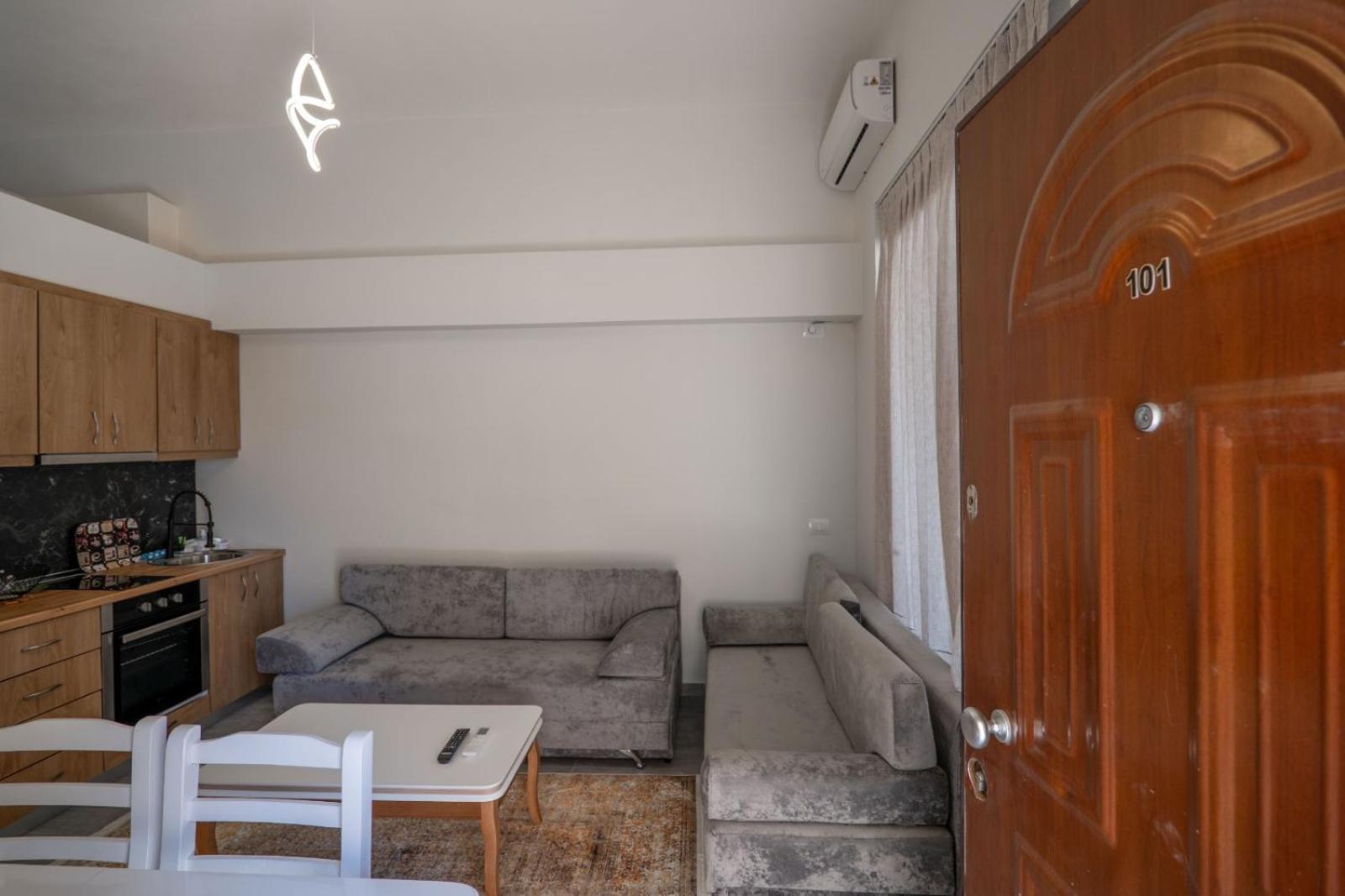 Esel Apartments Sarandë Eksteriør bilde