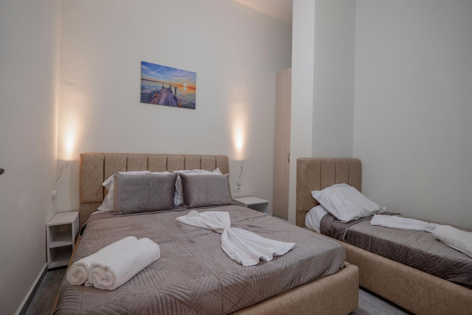 Esel Apartments Sarandë Eksteriør bilde