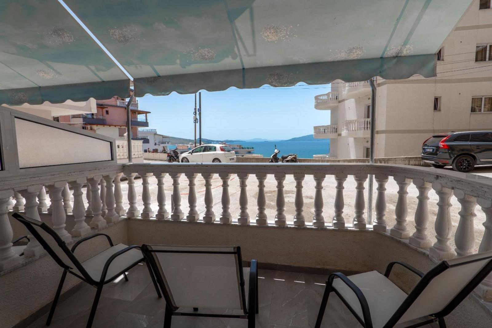 Esel Apartments Sarandë Eksteriør bilde