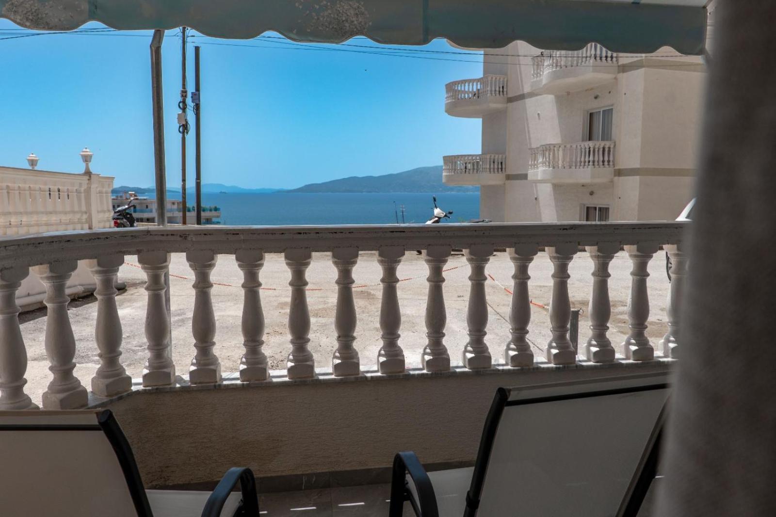 Esel Apartments Sarandë Eksteriør bilde