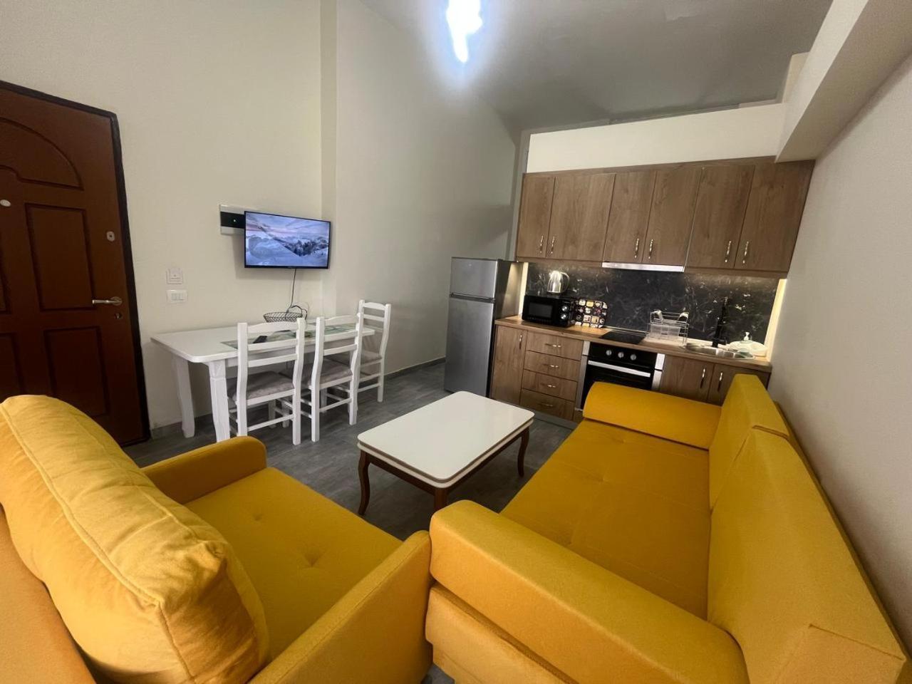Esel Apartments Sarandë Eksteriør bilde